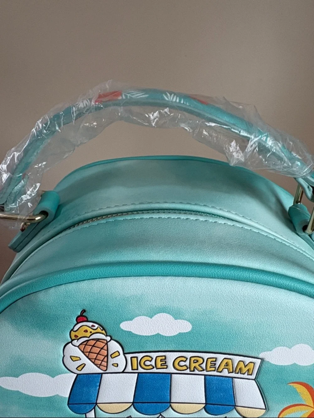 Our Universe Disney Donald Duck & Nephews 90th  Anniversary Beach Theme Bag NWT - Picture 8 of 8